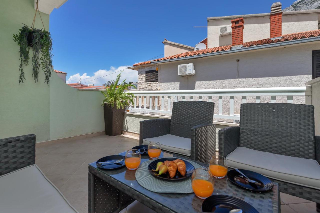 Apartmani Luna Baska Voda Exterior photo