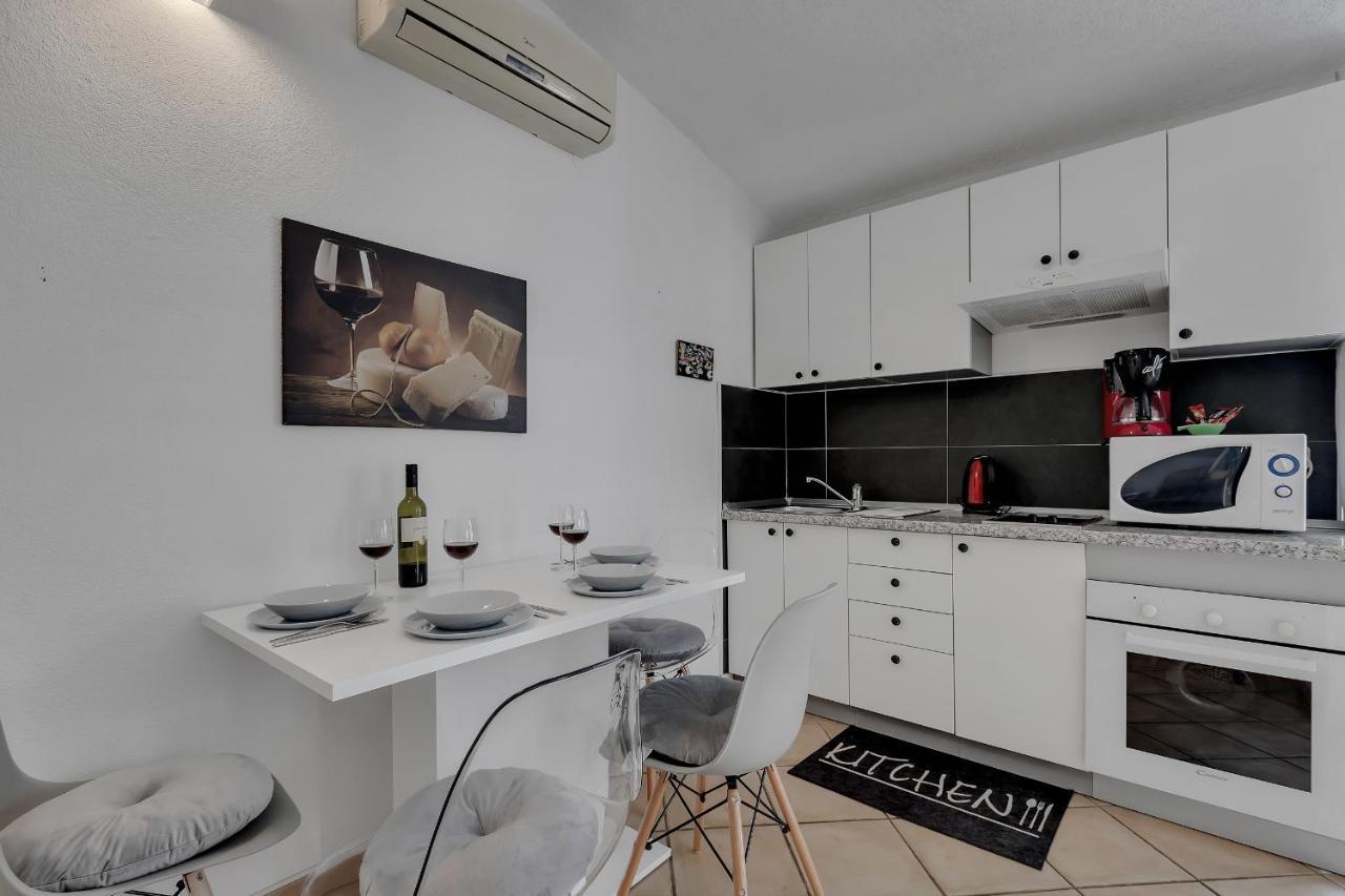 Apartmani Luna Baska Voda Exterior photo